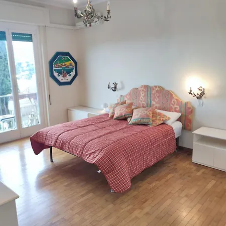 Il Girasole Apartment *